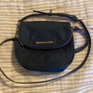 Michael kors crossbody